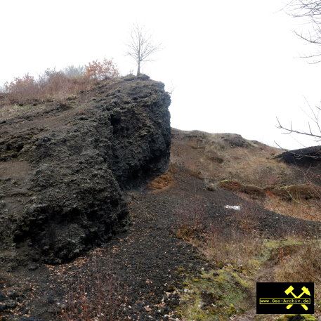 Eisenbuehl Vulkan bei Mytina nahe Cheb in Tschechien - 19. Maerz 2023 (6).JPG